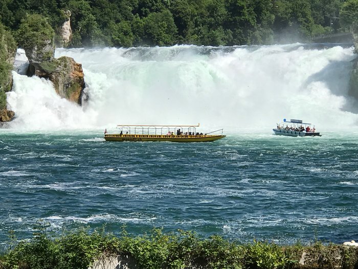 Boats before the Rhinefalls